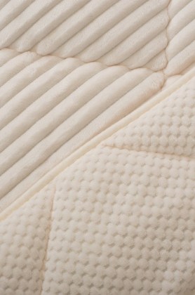 kouvertopaploma-naf-naf-premium-fury-blanket-cream-normal (4)